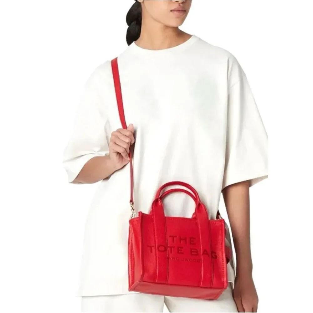 Rare Authentic Marc Jacobs The Leather Medium Tote Bag in Color Dragon